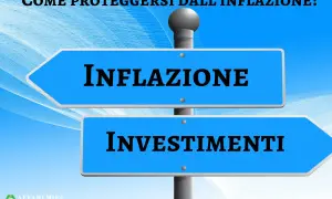 Segnale stradale con frecce blu: una indica "INFLAZIONE", l'altra "INVESTIMENTI". Titolo: "Come proteggersi dall'inflazione?".