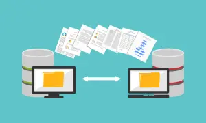 Trasferimento dati tra server, con documenti e grafici che volano. Un'immagine che evoca un bonifico extra SEPA efficiente e veloce.