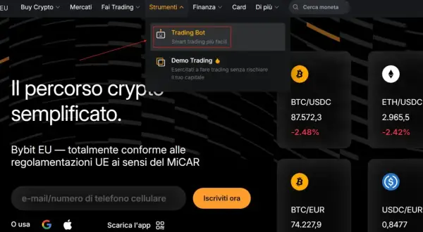 Menu "Strumenti" con opzione "Trading Bot" per un trading automatico semplificato.