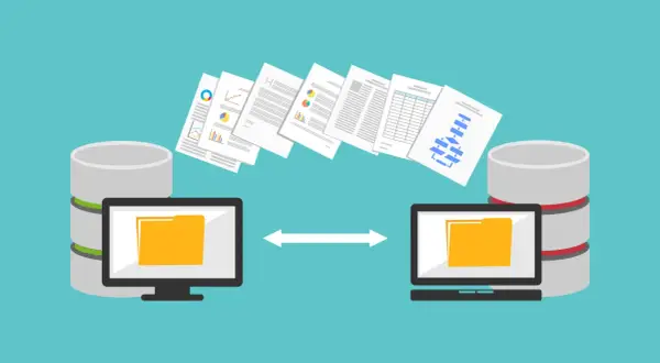 Trasferimento dati tra server, con documenti e grafici che volano. Un'immagine che evoca un bonifico extra SEPA efficiente e veloce.