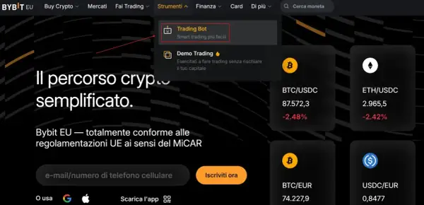 Menu "Strumenti" con opzione "Trading Bot" per un trading automatico semplificato.